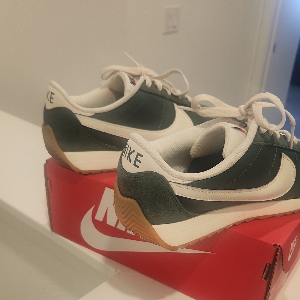 Nike Womens Dark Green and White Sneakers - Picture 2 of 7